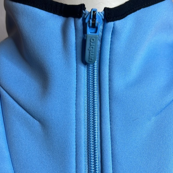 Vintage Manchester City FC Umbro Training Top - Official Teamwear - Picture 4 of 9